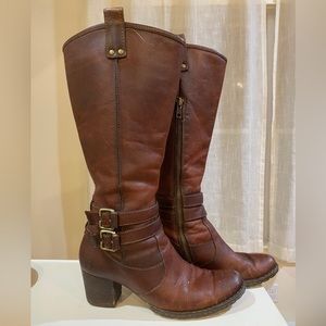 Born leather boots